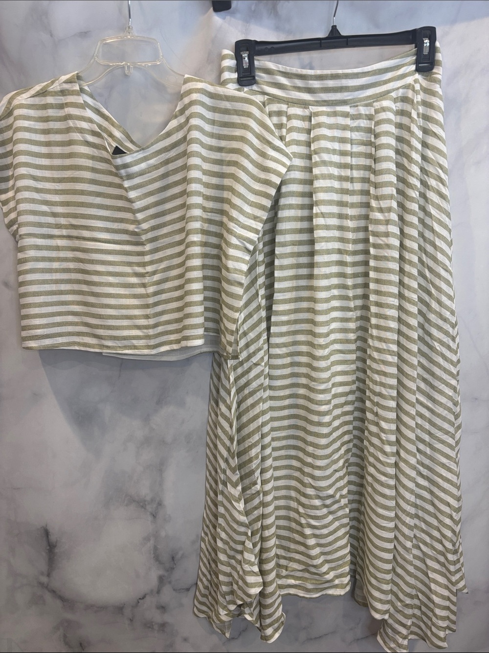 Vici Morning Breeze Set White and Olive
